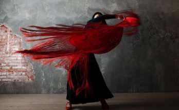 flamenco táncos kendővel